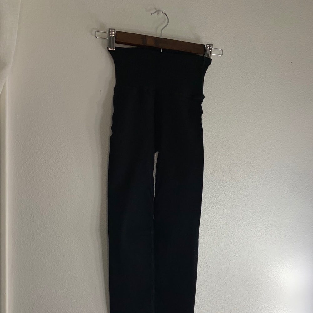 Fabletics black leggings brand new size XS
